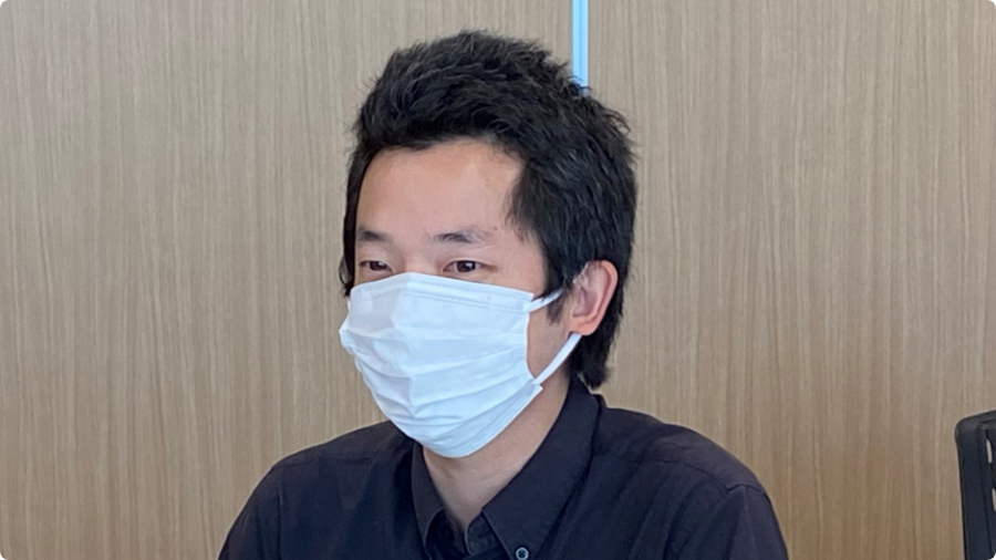 穴原さん